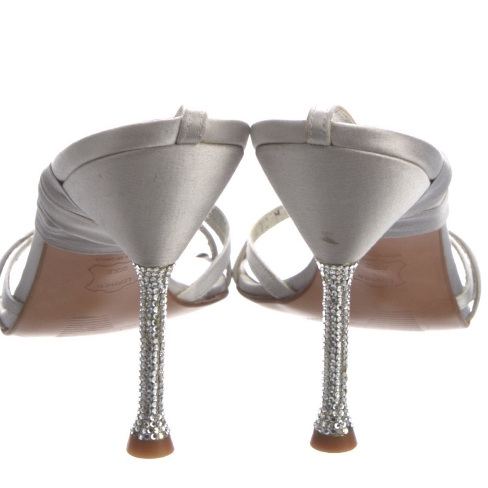 Stuart Weitzman Silver Leather Crystal Embellishments Sandals Size 10 - Picture 4 of 5